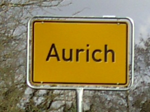 Auricher Ortsschild.JPG
